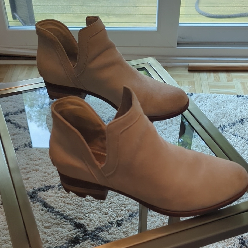 Sorel Lolla Suede Ankle Booties